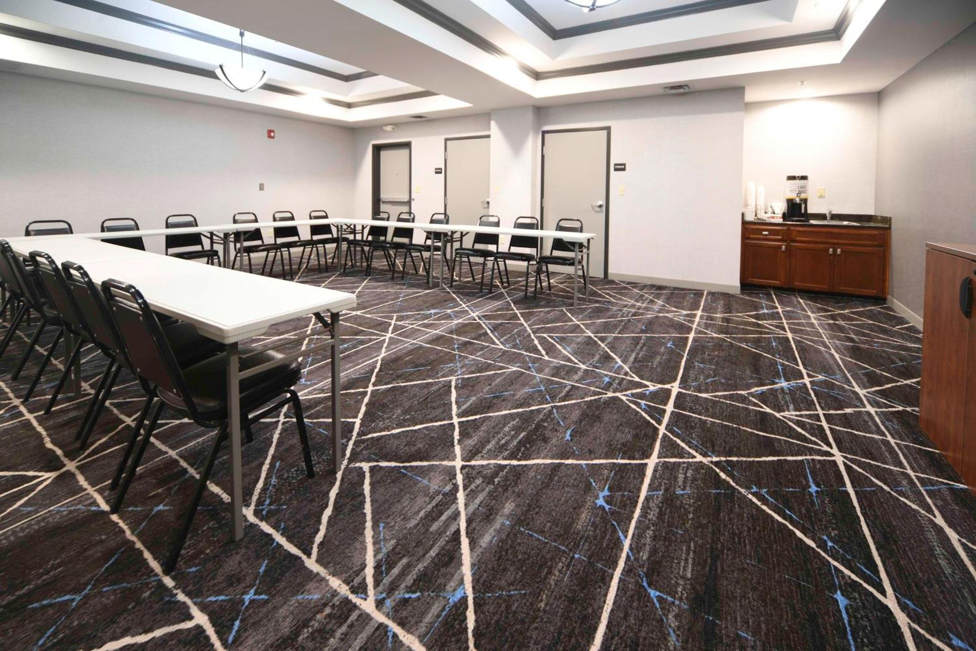 Hampton Inn Bryant Bagian luar foto
