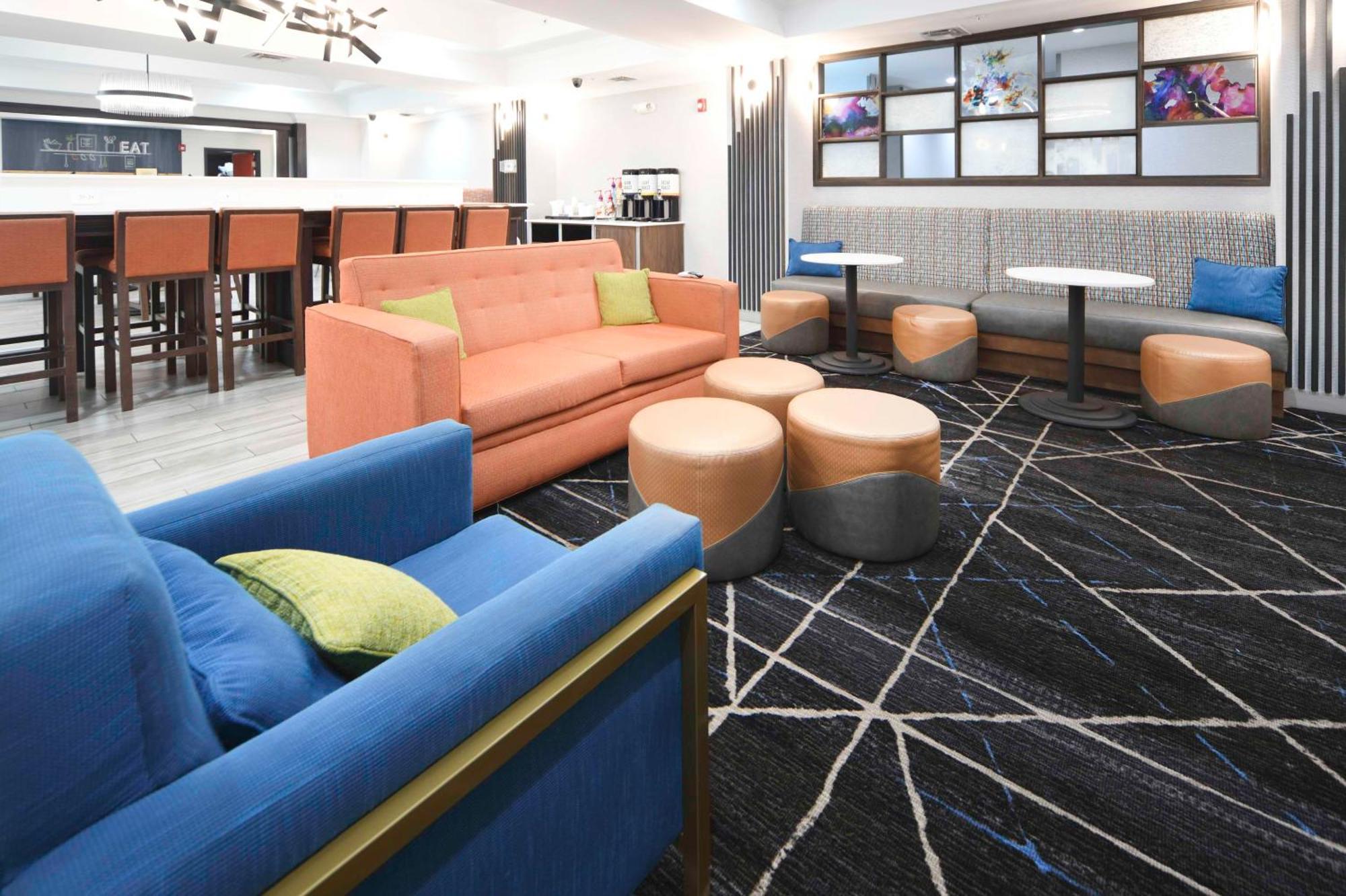 Hampton Inn Bryant Bagian luar foto