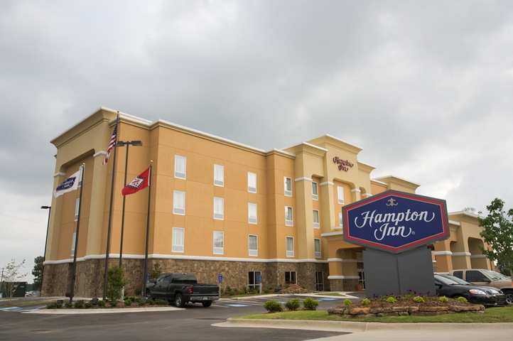 Hampton Inn Bryant Bagian luar foto